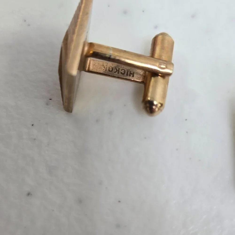Hickok Cufflinks Gold Tone Geometric Square Stripe Vintage MCM Art Deco Look